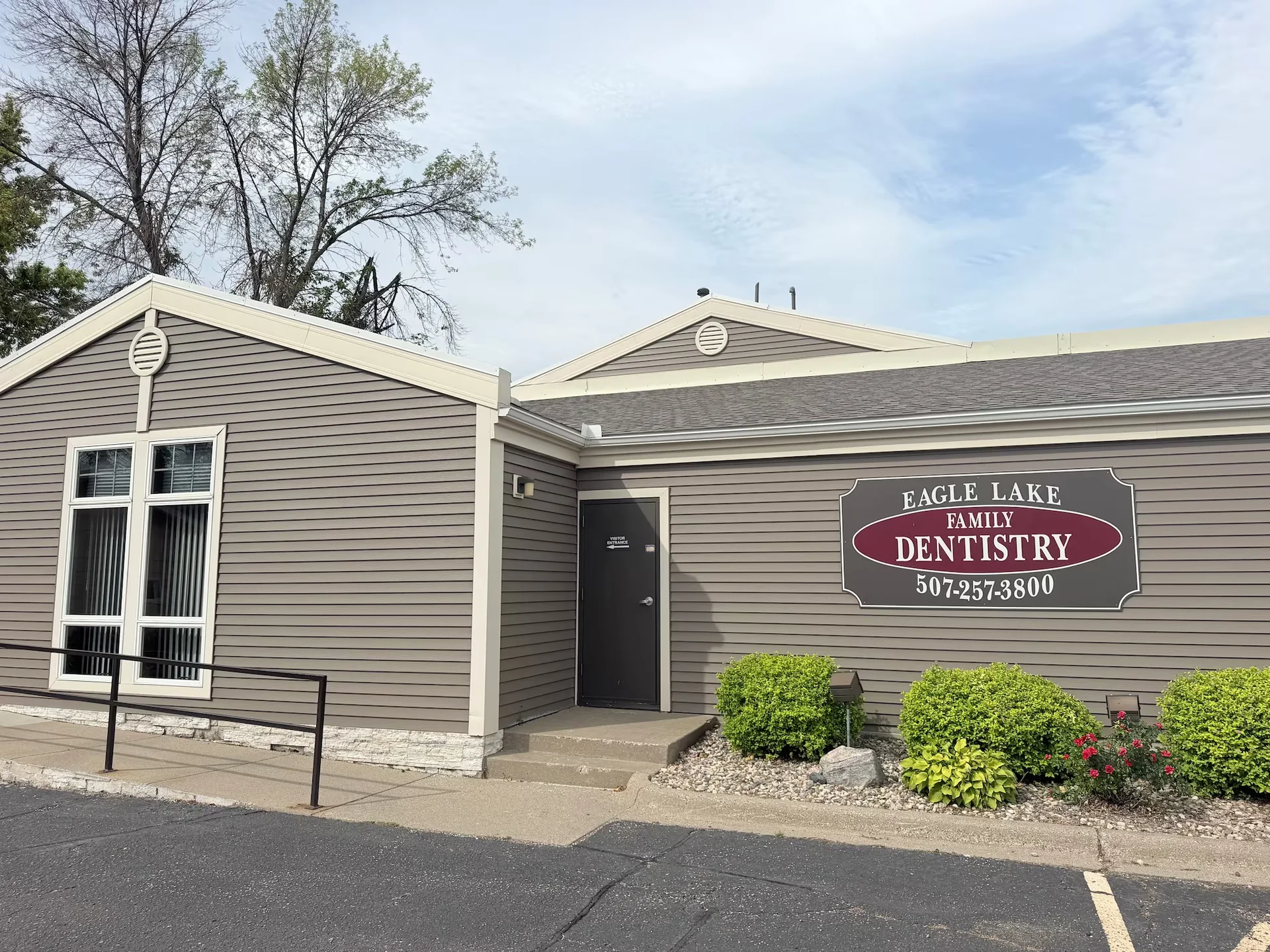 Eagle Lake Family Dentistry office exterior in Eagle Lake, MN